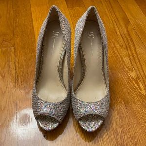 Gently used sparkly pumps